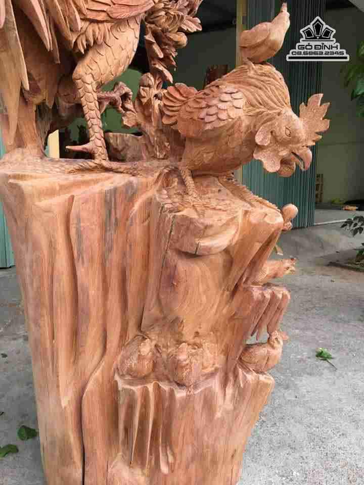 gia-tuong-Gia-dinh-ga-go-huong-cao-128-rong-70-day-65-cm