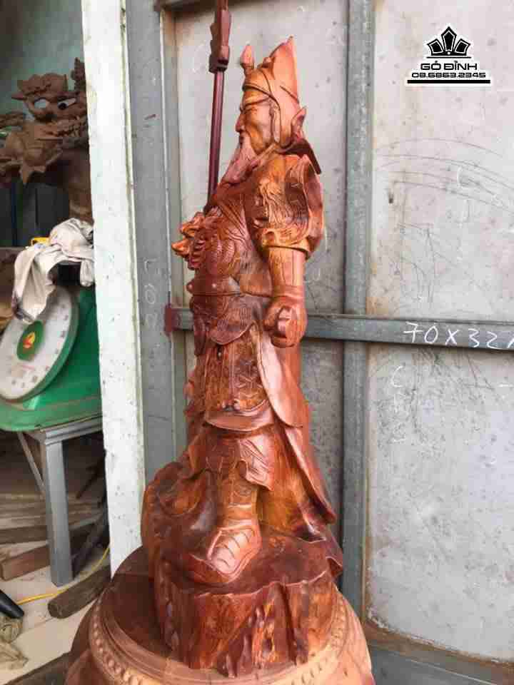 tuong-Quan-cong-chong-dao-go-huong-cao-70-rong-32-sau-22-cm