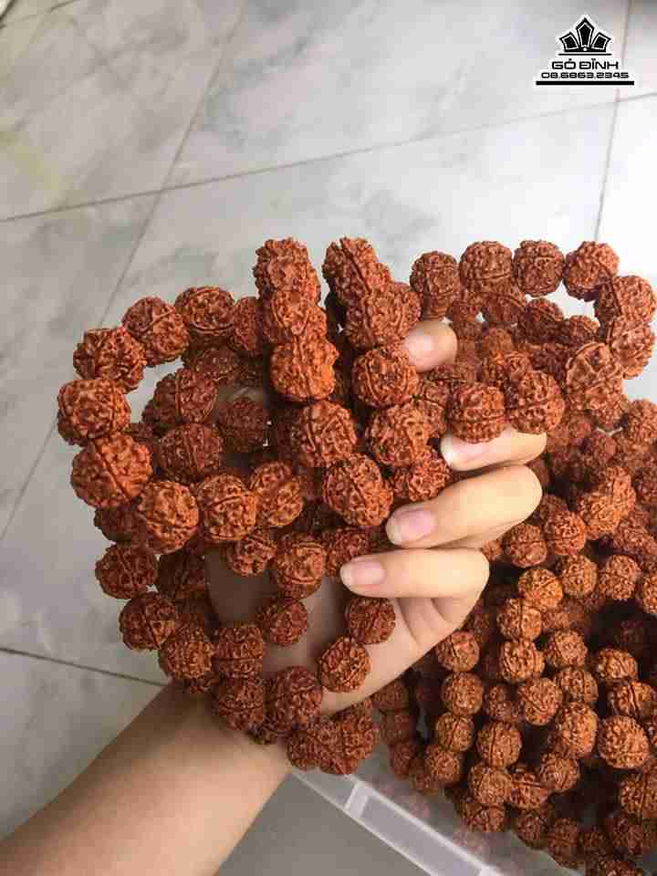 Vong-tay-hat-bo-de-kim-cang