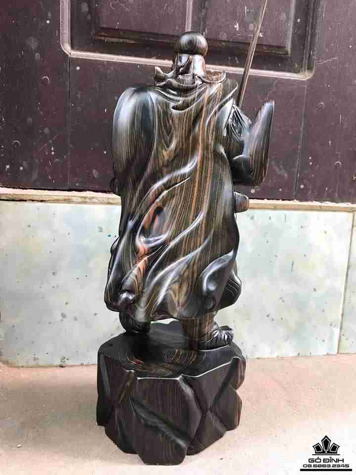 Tuong-Quan-cong-chong-dao-go-mun-hoa-cao-40-rong-15-day-15-cm