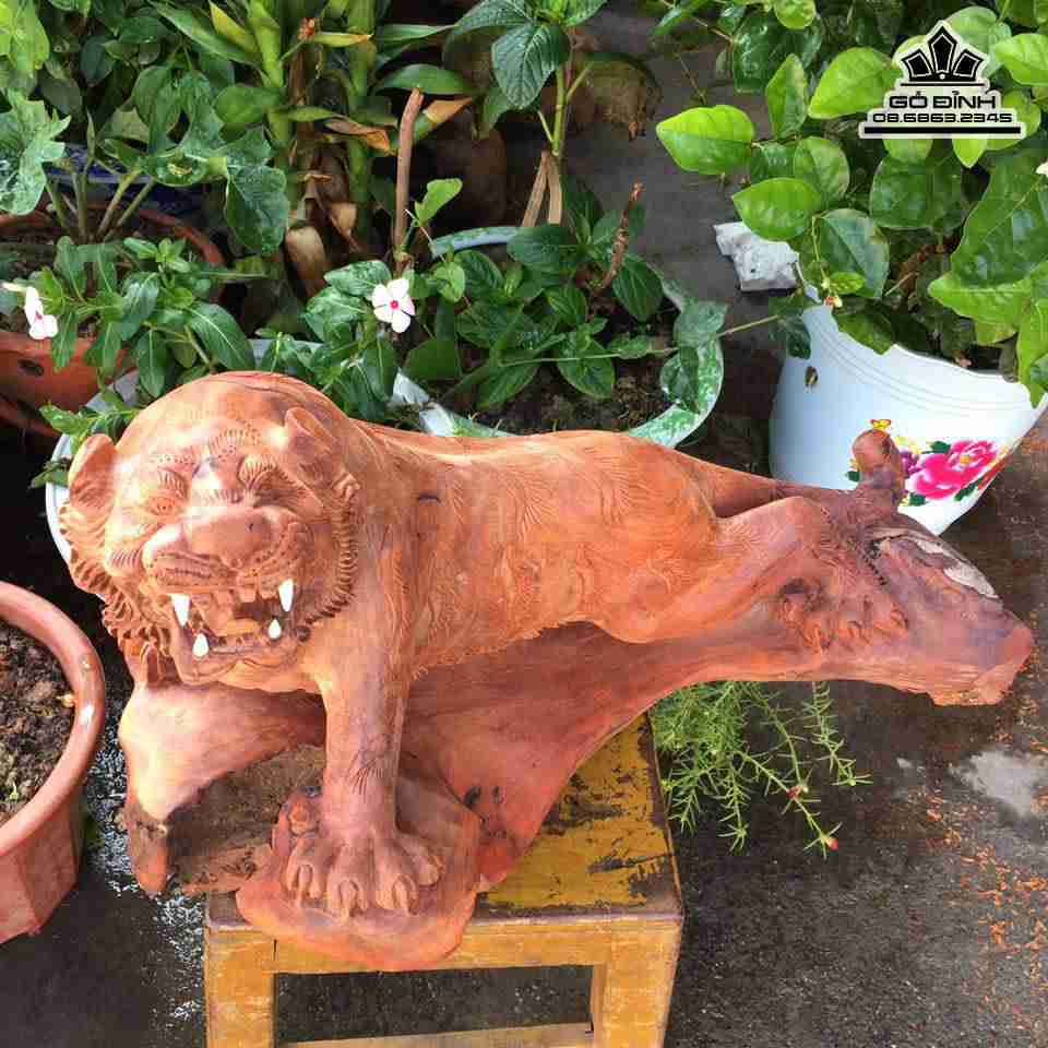 Chua-te-son-lam-go-huong-cao-29-rong-50-day-24-cm