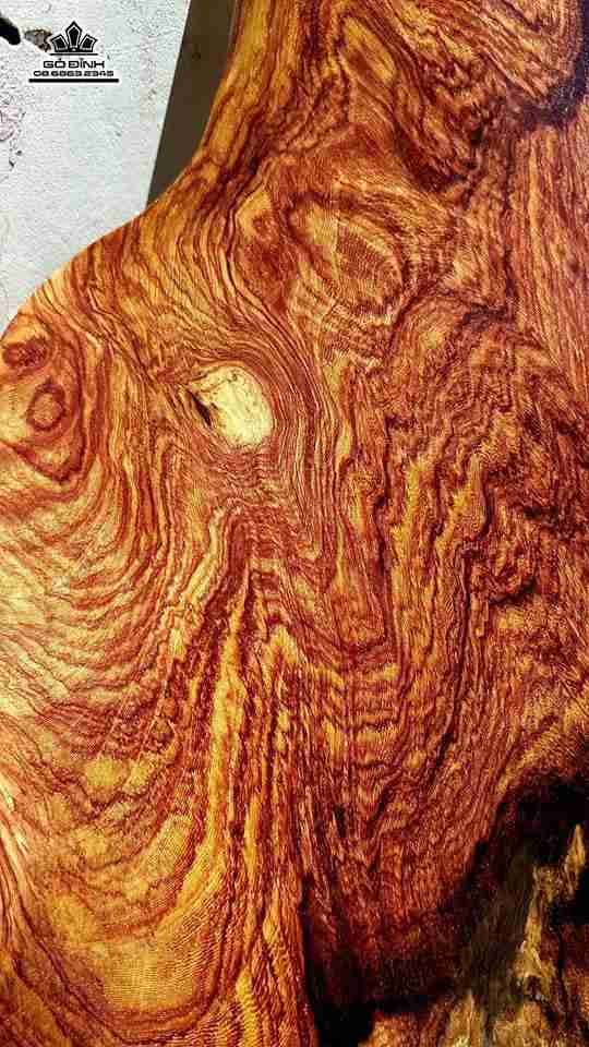 tuong-Dat-ma-su-to-go-cam-cao-70-rong-35-day-15-cm