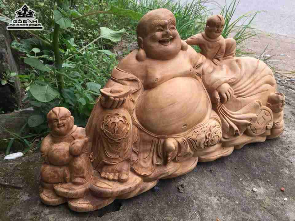 Phat-di-lac-tam-phuc-go-ngoc-am-thom-rong-47-day-12-cao-22-cm