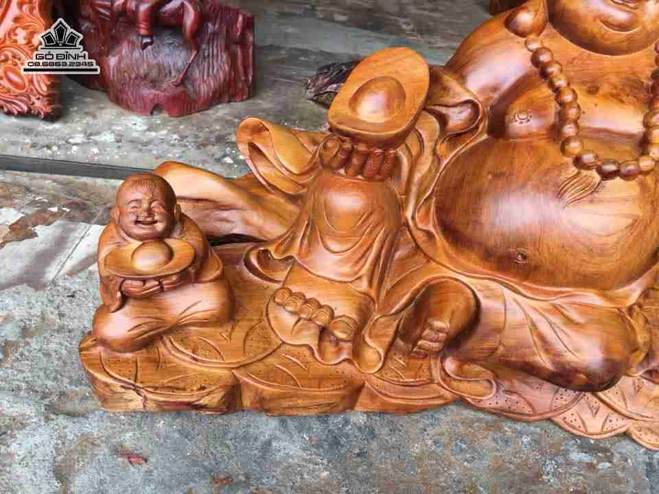 tuong-Phat-di-lac-va-tam-phuc-go-huong-dai-65-cao-40-sau-35-cm