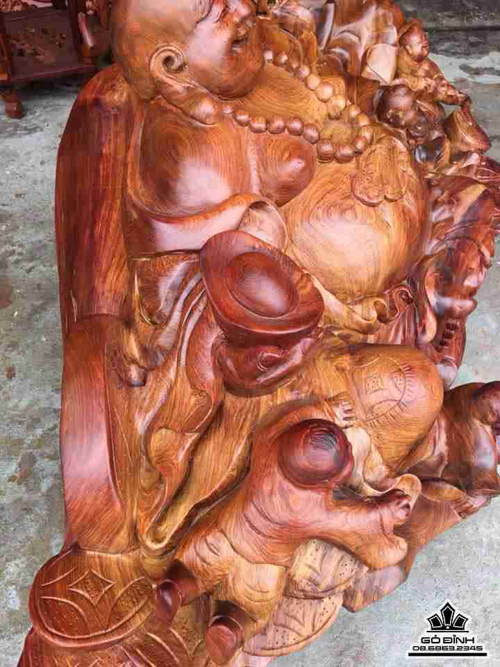 tuong-Phat-di-lac-va-ngu-phuc-go-huong-rong-100-cao-55-sau-45-cm