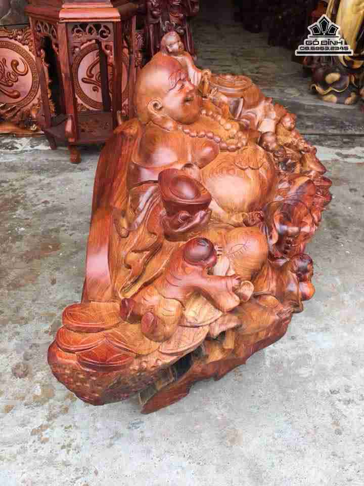 gia-tuong-Phat-di-lac-va-ngu-phuc-go-huong-rong-100-cao-55-sau-45-cm