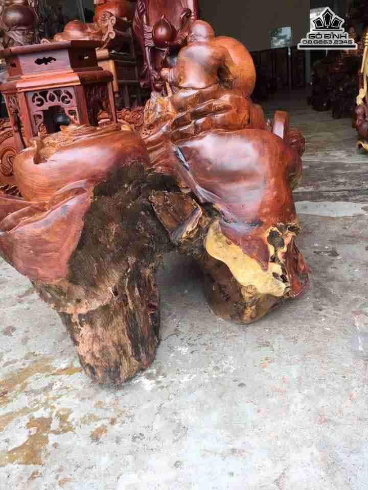 Phat-di-lac-va-ngu-phuc-go-huong-rong-100-cao-55-sau-45-cm--