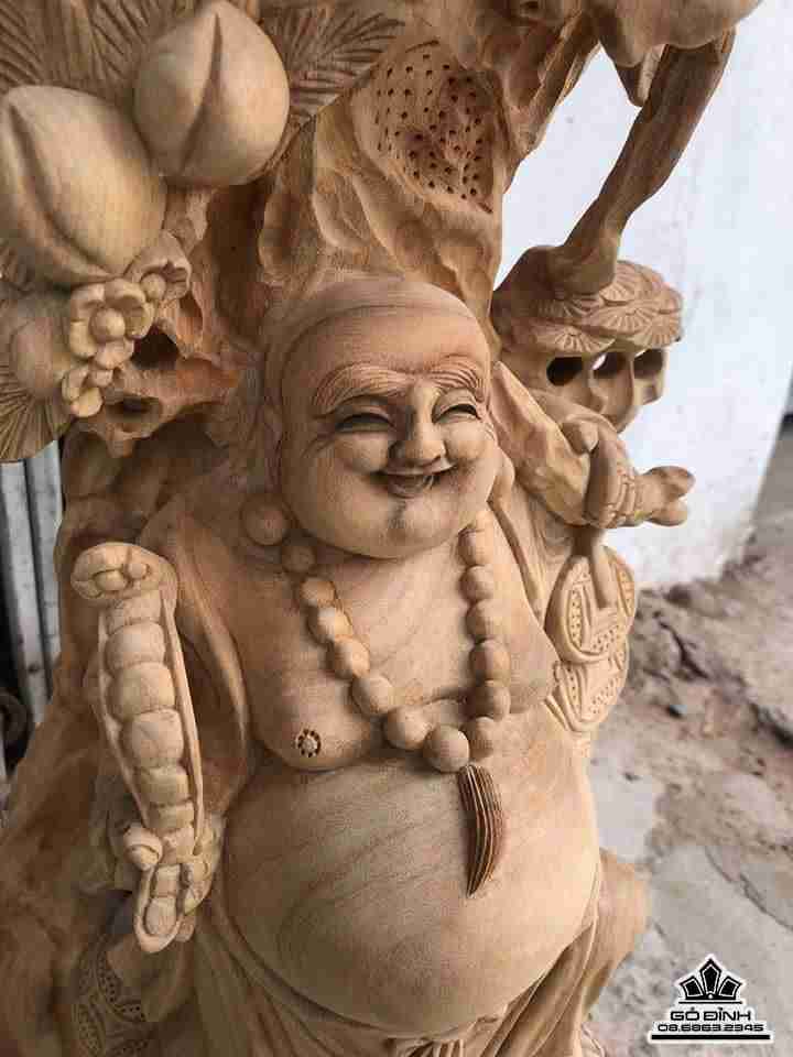 tuong-Phat-di-lac-dung-goc-tung-go-xa-xi-cao-80-rong-25-day-26-cm