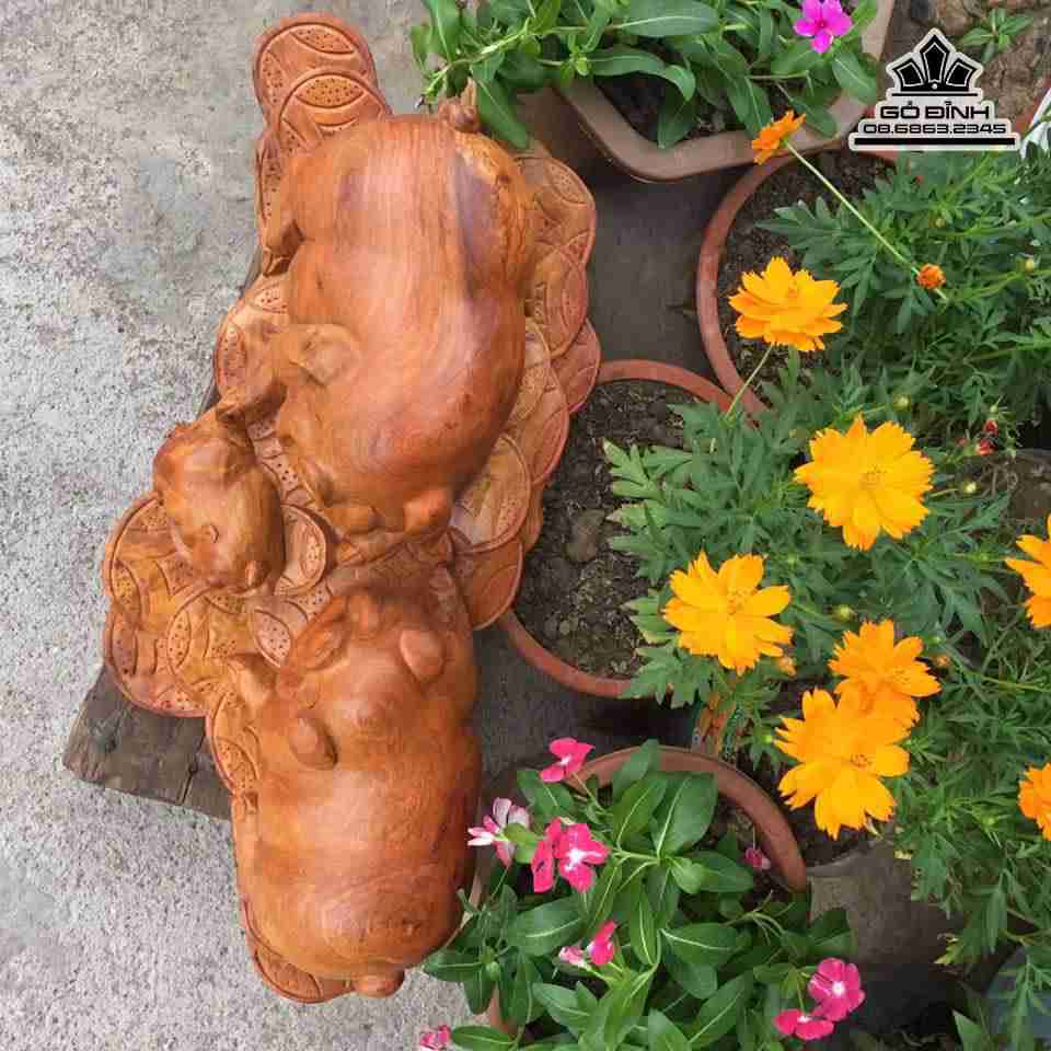 tuong-Gia-dinh-nha-heo-go-huong-cao-26-rong-60-day-30-cm