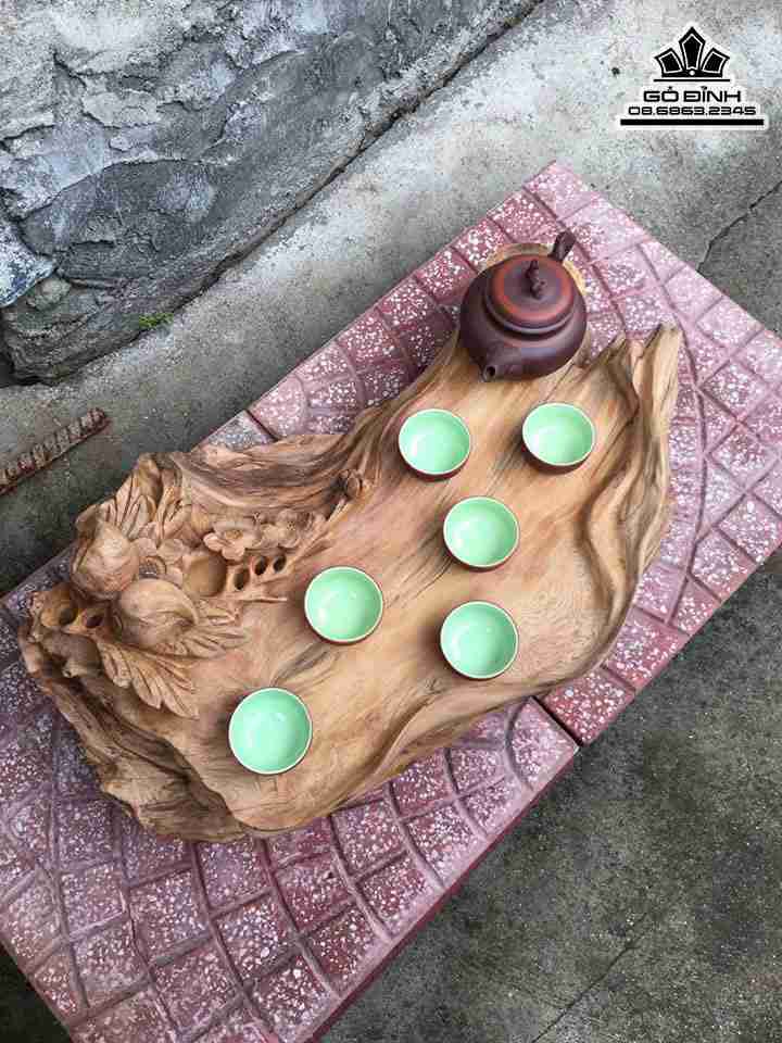 Khay-Tra-Hoa-Mai-Go-Ngoc-Am