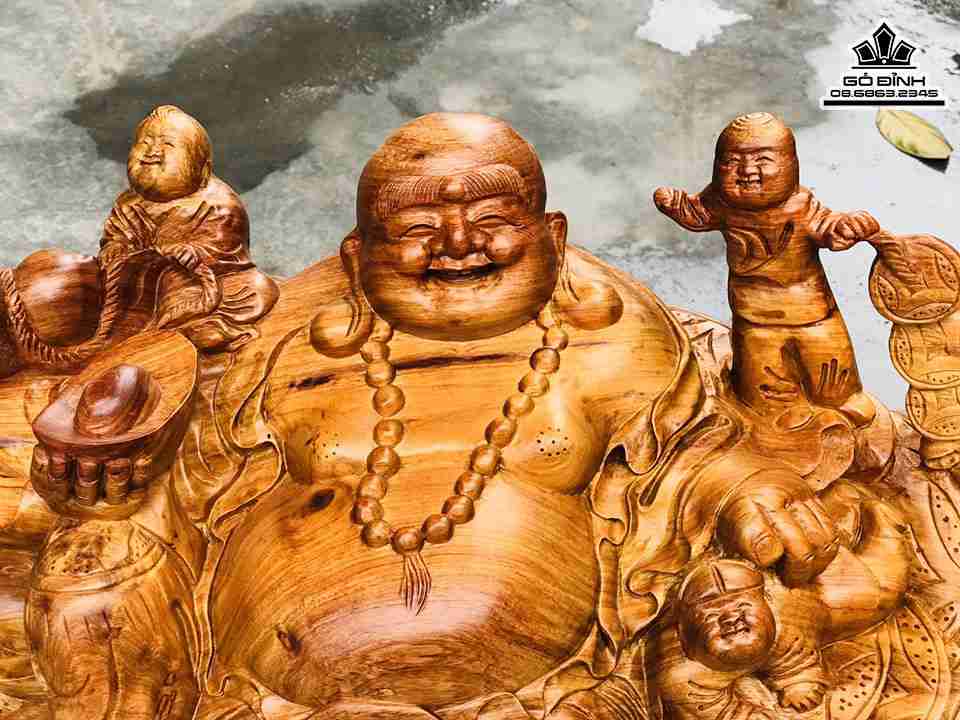 Tuong-Go-Phat-Di-Lac-Ngoi-Tam-Phuc