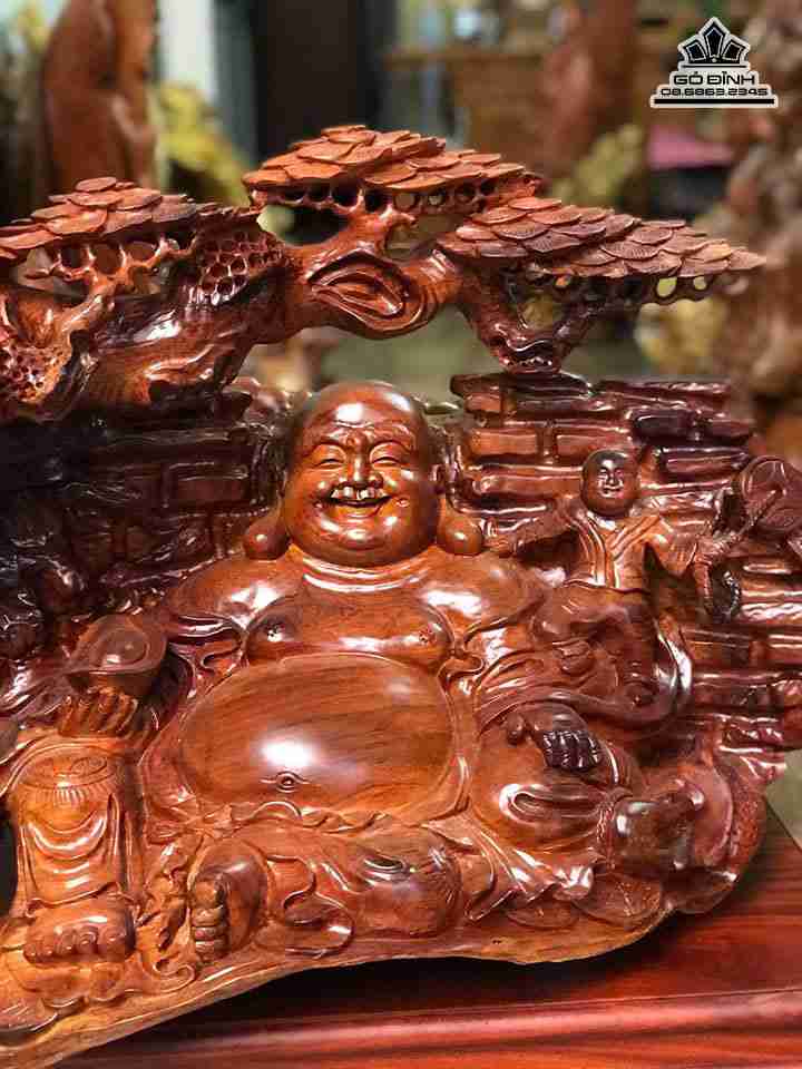 mua-Phat-di-lac-ngoi-goc-tung-go-huong-cao-76-rong-55-day-50-cm