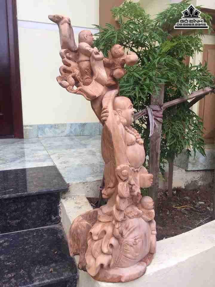 Phat-di-lac-va-tam-phuc-go-ngoc-am-Ha-Giang-cao-56-rong-23-day-16-cm