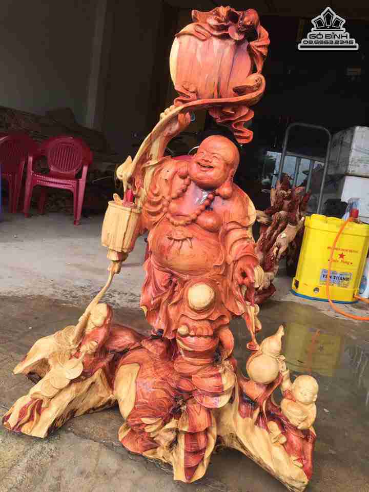 mua-Phat-di-lac-nhi-phuc-go-huong-cao-90-rong-70-day-40-cm