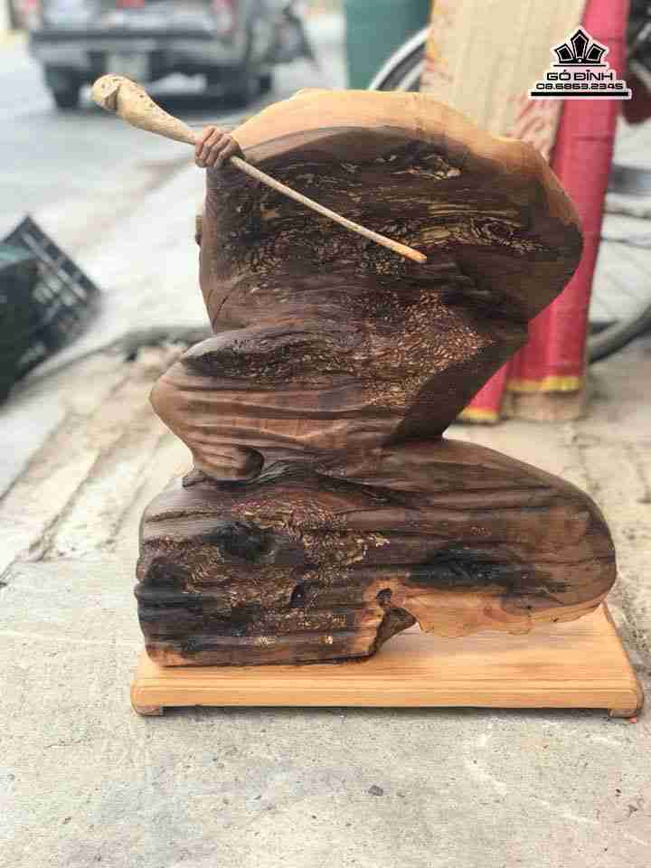 mua-tuong-Dat-ma-xuat-quyen-go-nu-huong-giang