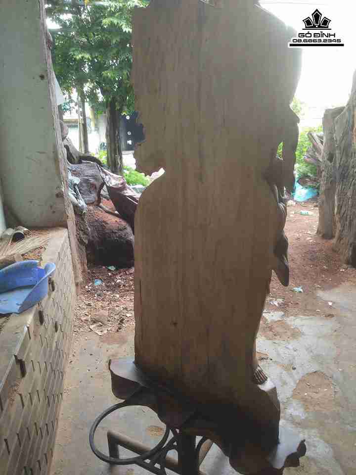 Dat-ma-xuong-nui-go-xa-xi-thom-cao-135-rong-90-day-30-cm