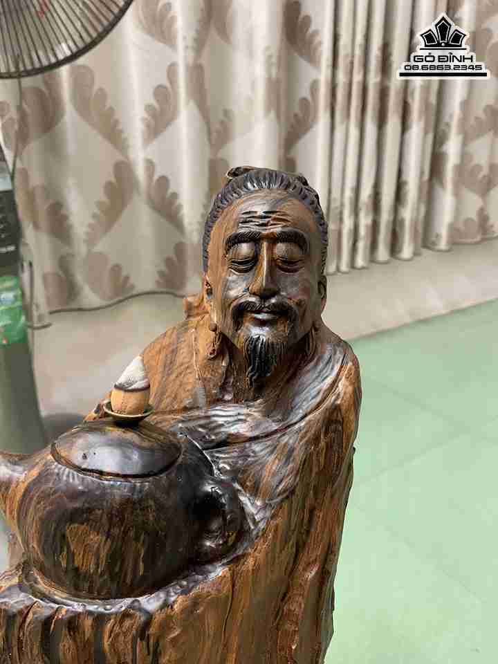 Tuong-Than-Tra-Go-Bach-Xanh