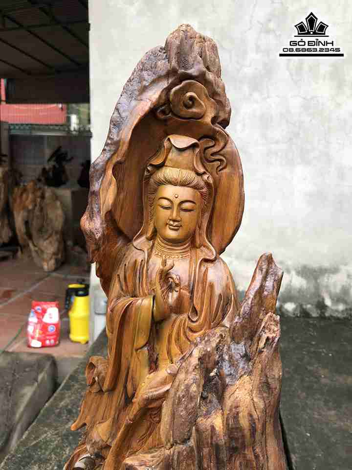 Tuong-Phat-Ba-Quan-Am-Go