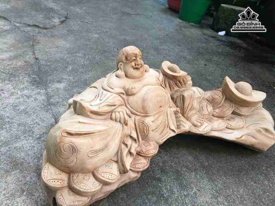 Phat-di-lac-ngoi-go-ngoc-am-Ha-Giang-cao-25-rong-62-sau-33-cm--