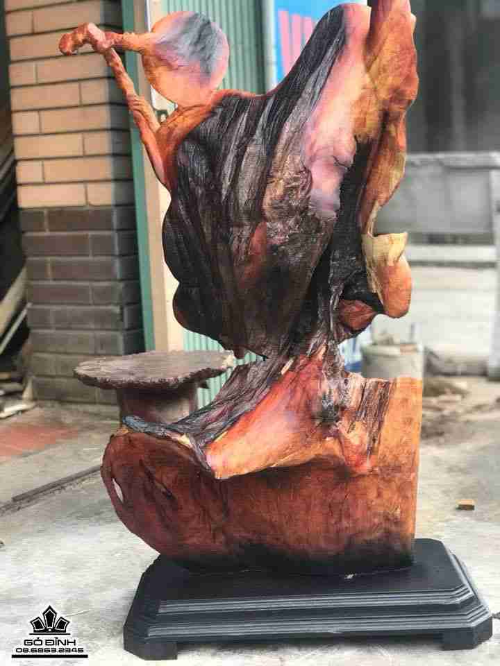 Dat-ma-xuat-quyen-go-huong-cao-90-rong-60-day-50-cm