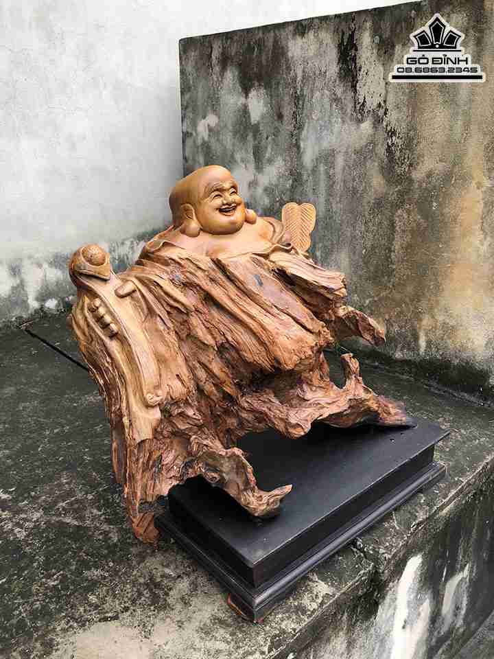 Tuong-Phat-Di-Lac-Go