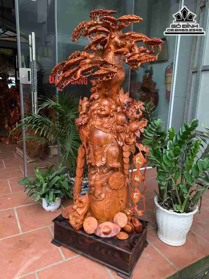 Tuong-Phat-Di-Lac-Dung-Goc-Tung-Go-Huong