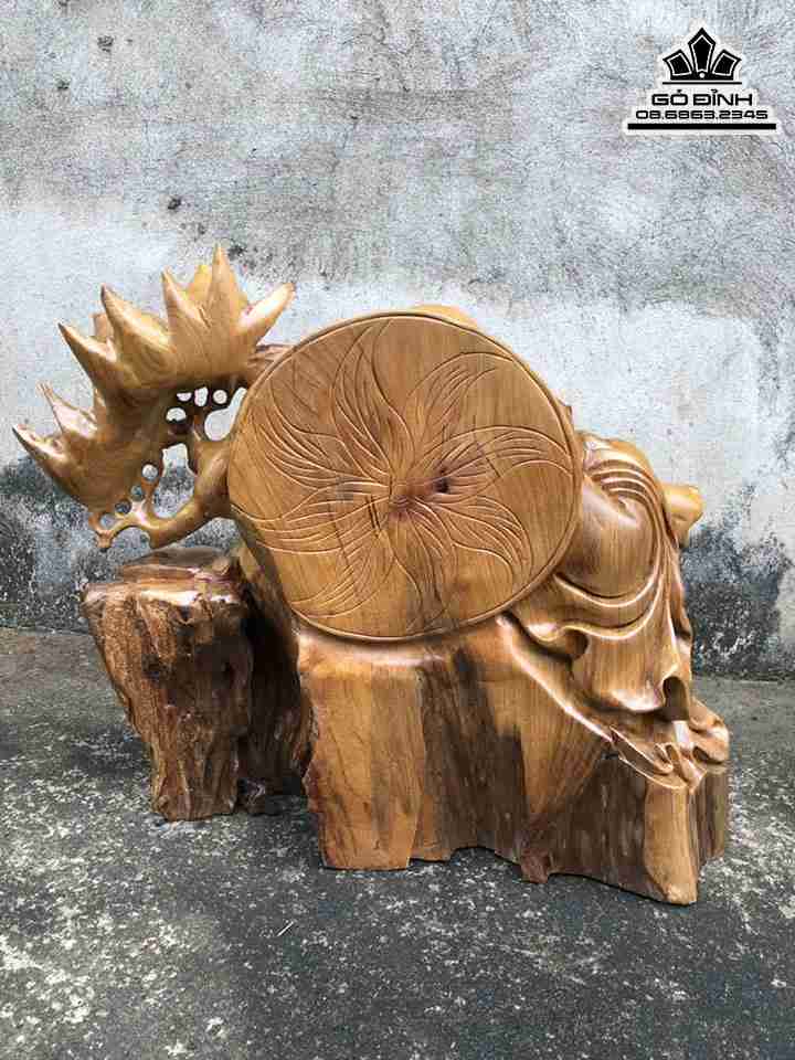 Tuong-Phat-Di-Lac-Ngoi-Go