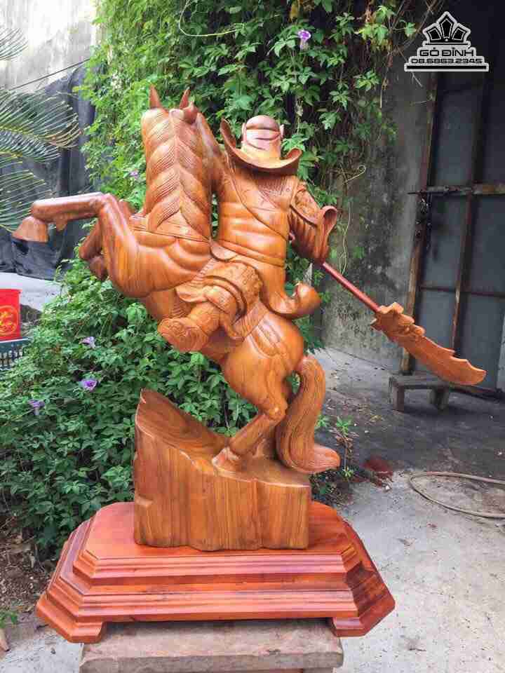 Quan-cong-cuoi-ngua-go-huong-cao-66-rong-46-day-26-cm