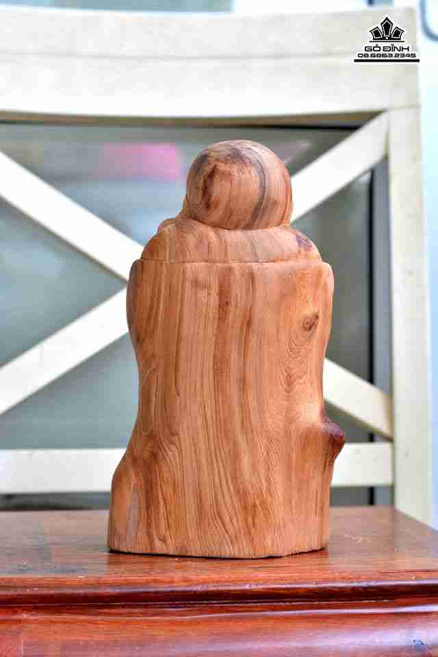 Phat-di-lac-chuc-phuc-go-ngoc-am-Ha-GIang-cao-23-ngang-12-day-9-cm-