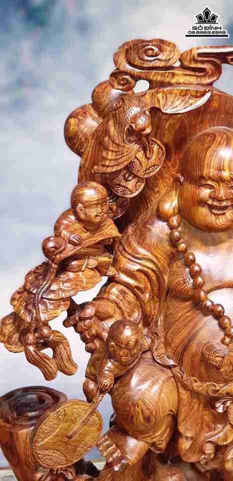 Tuong-Phat-Di-Lac-Ngu-Phuc-Go-Cam