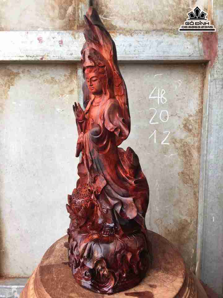 Phat-ba-quan-am-go-trac-do-den-cao-48-rong-20-day-12-cm--