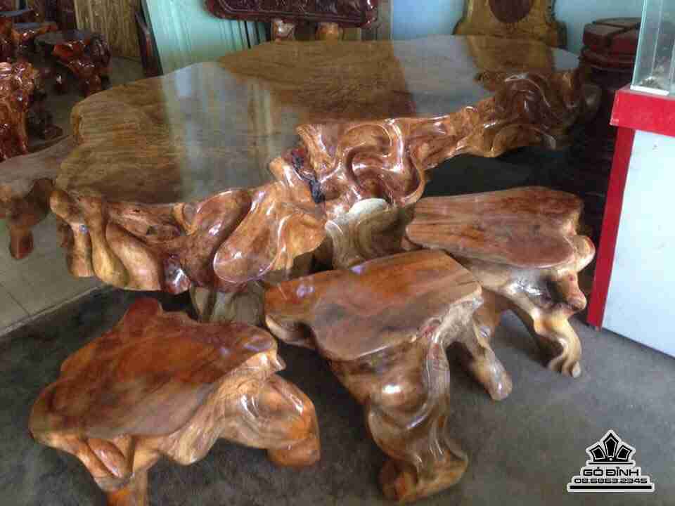 mua-Bo-ban-ghe-goc-cay-mat-ban-chun-doi-rong-1m2-dai-2m2-day-26-cm-va-6-don-xa-xi-