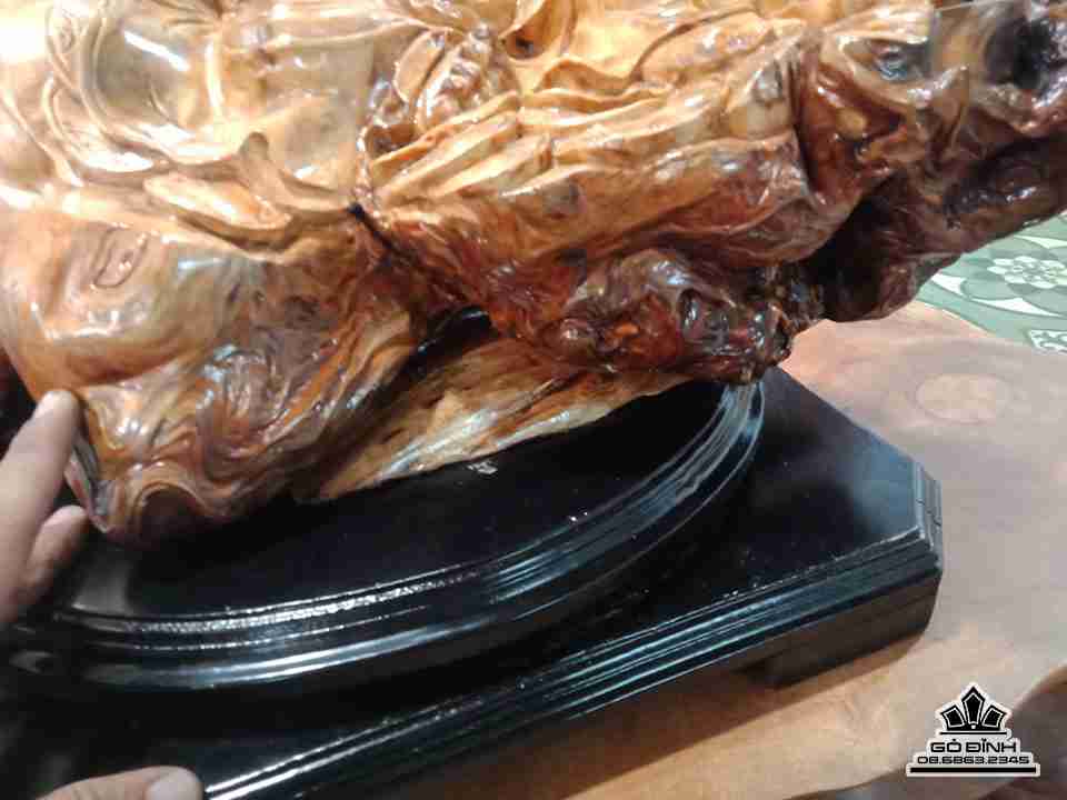 gia-Phat-di-lac-ngoi-bao-tien-go-chun-sun-po-mu-rong-60-cao-28-day-42-cm