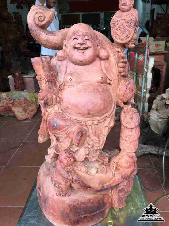 mua-Phat-di-lac-tam-phuc-go-huong-cao-65-rong-35-sau-28-cm