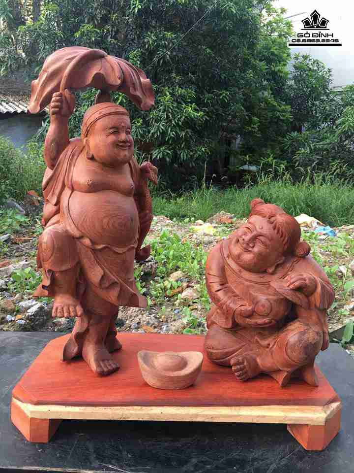 gia-Tien-dong-ngoc-nu-go-huong-cao-48-rong-40-day-19-cm