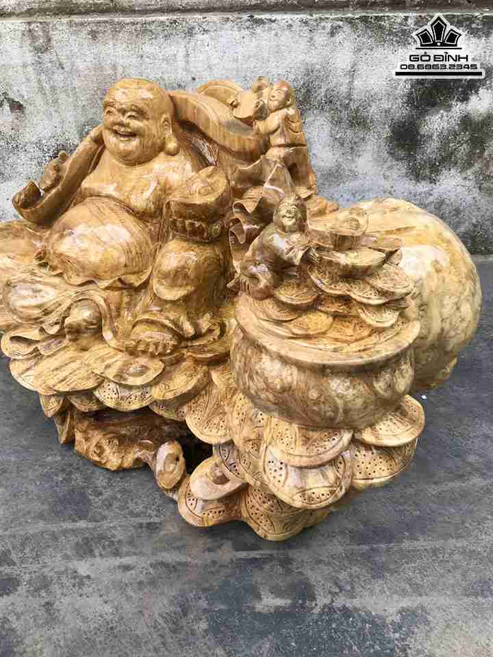 Tuong-Phat-Di-Lac-Ngoi-Go-Nu-Nghien