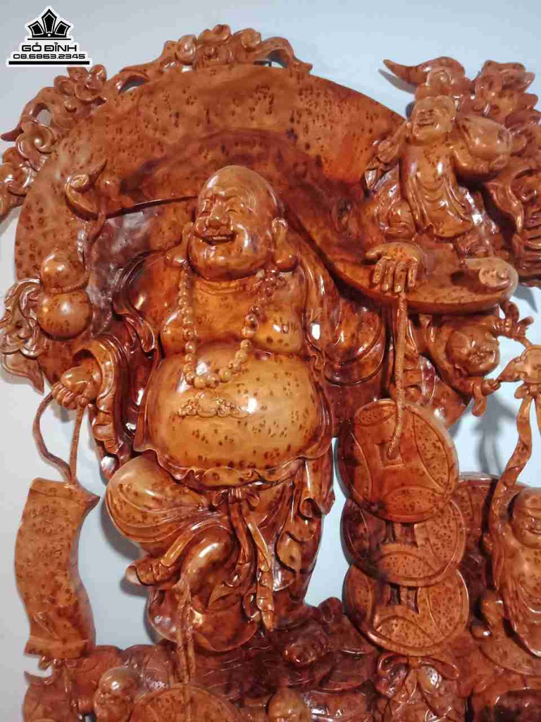 Phat-di-lac-ngu-phuc-nu-xa-xi-thom-treo-tuong1