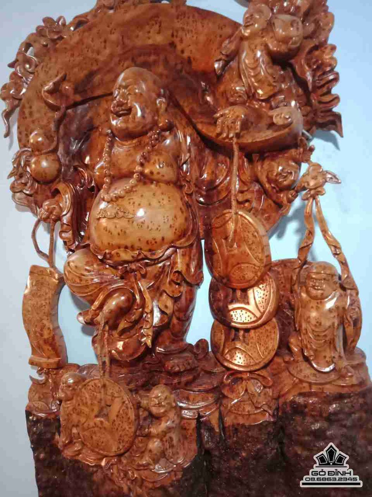 Phat-di-lac-ngu-phuc-nu-xa-xi-thom-treo-tuong 4