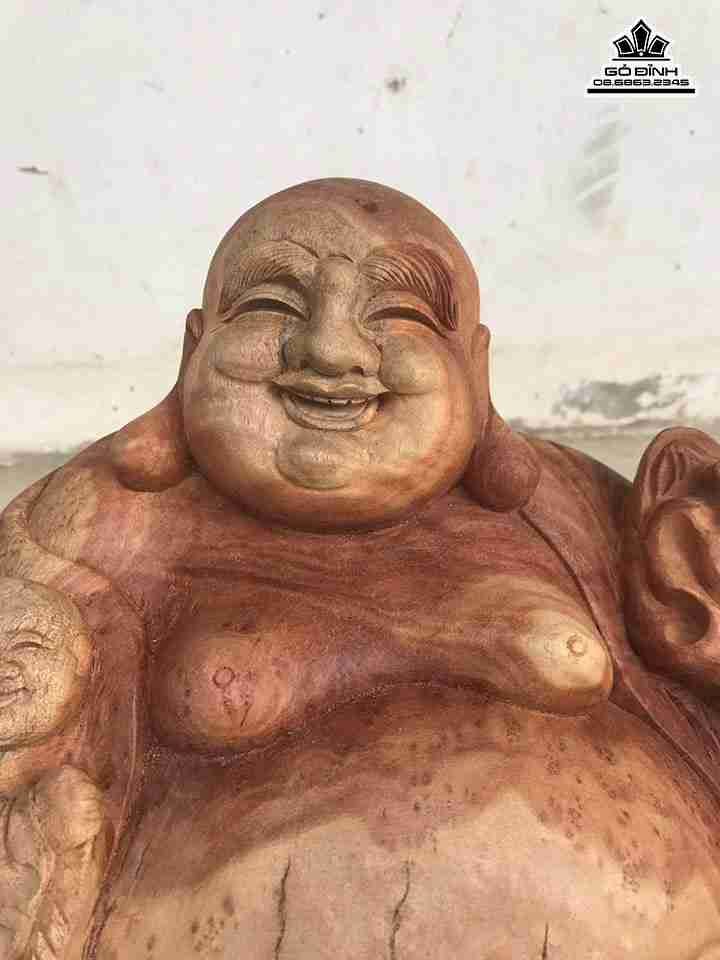 mua-Phat-di-lac-ngoi-go-nu-xa-xi-cao-33-rong-52-day-39-cm