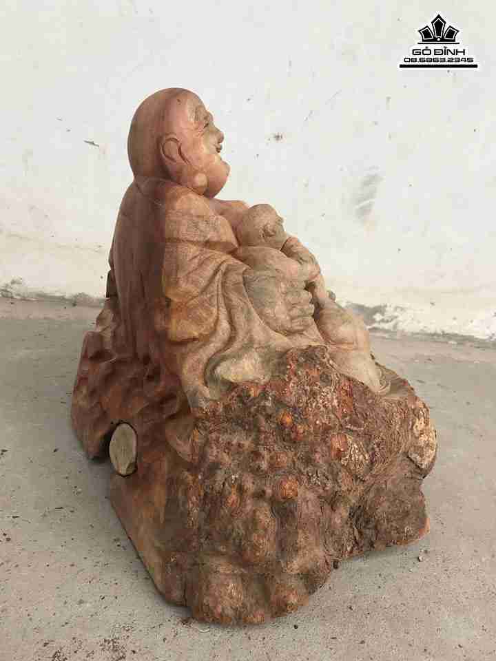 Phat-di-lac-ngoi-go-nu-xa-xi-cao-33-rong-52-day-39-cm-