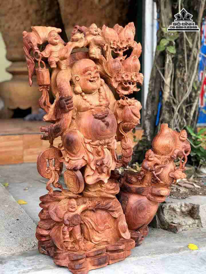 gia-Phat-di-lac-vac-canh-dao-go-huong-cao-78-rong-51-day-36-cm