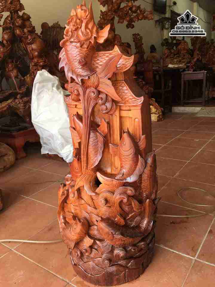 tuong-Ca-chep-hoa-rong-go-huong-cao-105-rong-50-sau-40-cm