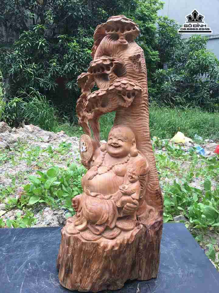 mua-Phat-di-lac-ngoi-goc-tung-go-ngoc-am-cao-68-rong-30-day-28-cm