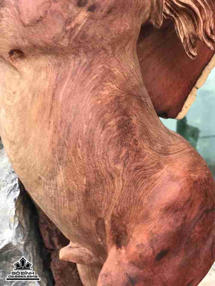 Song-ma-uyen-uong-go-huong-om-da-cao-115-rong-90-day-40-cm