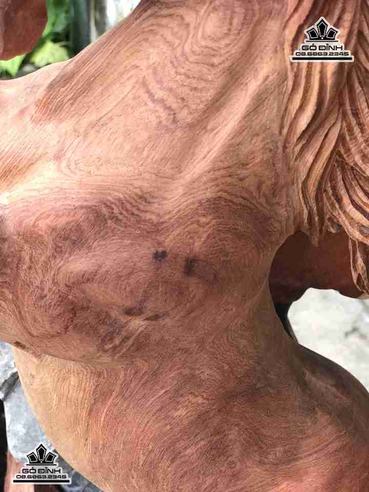 Song-ma-uyen-uong-go-huong-om-da-cao-115-rong-90-day-40-cm