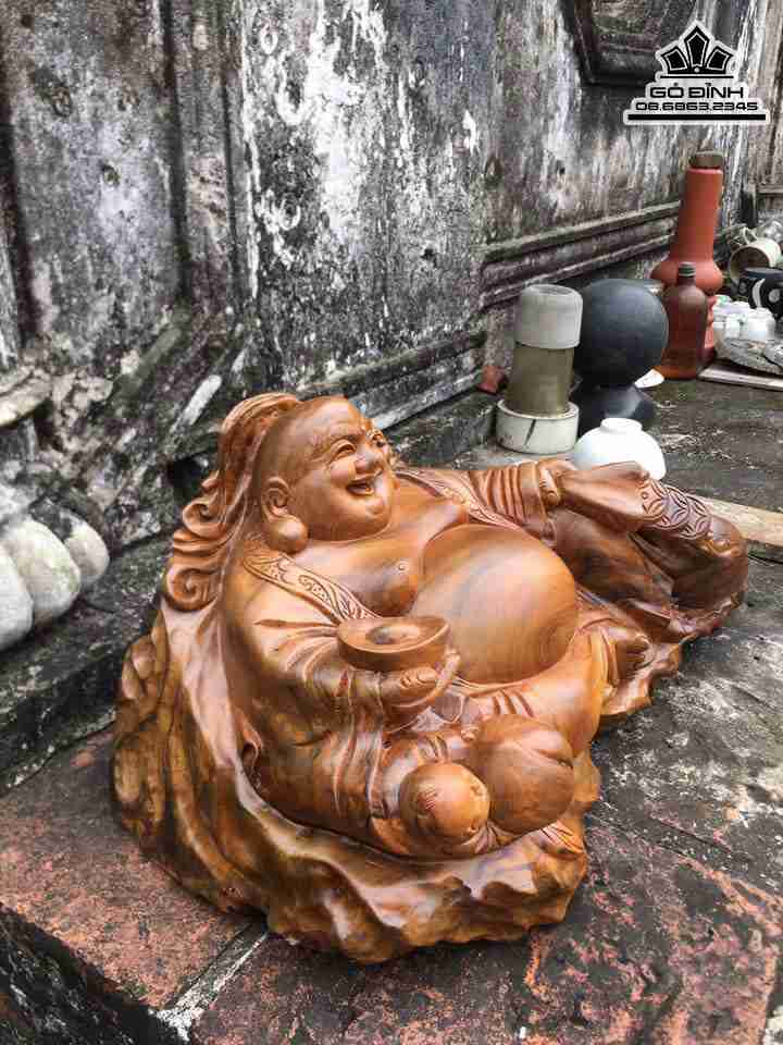 Tuong-Phat-Di-Lac-Go