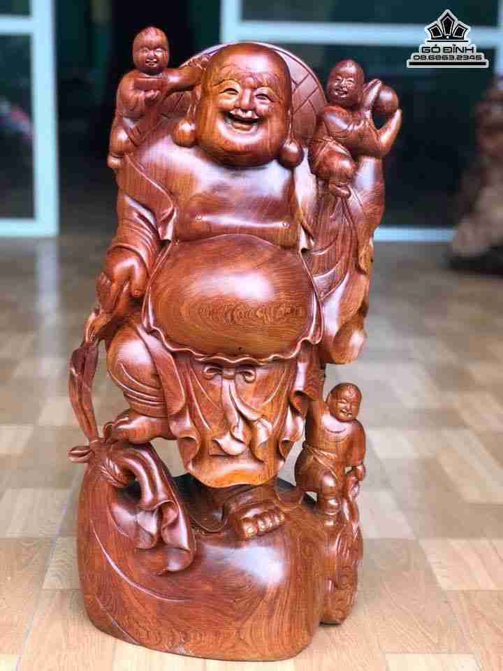 mua-Phat-di-lac-tam-phuc-go-huong-cao-68-rong-35-sau-28-cm