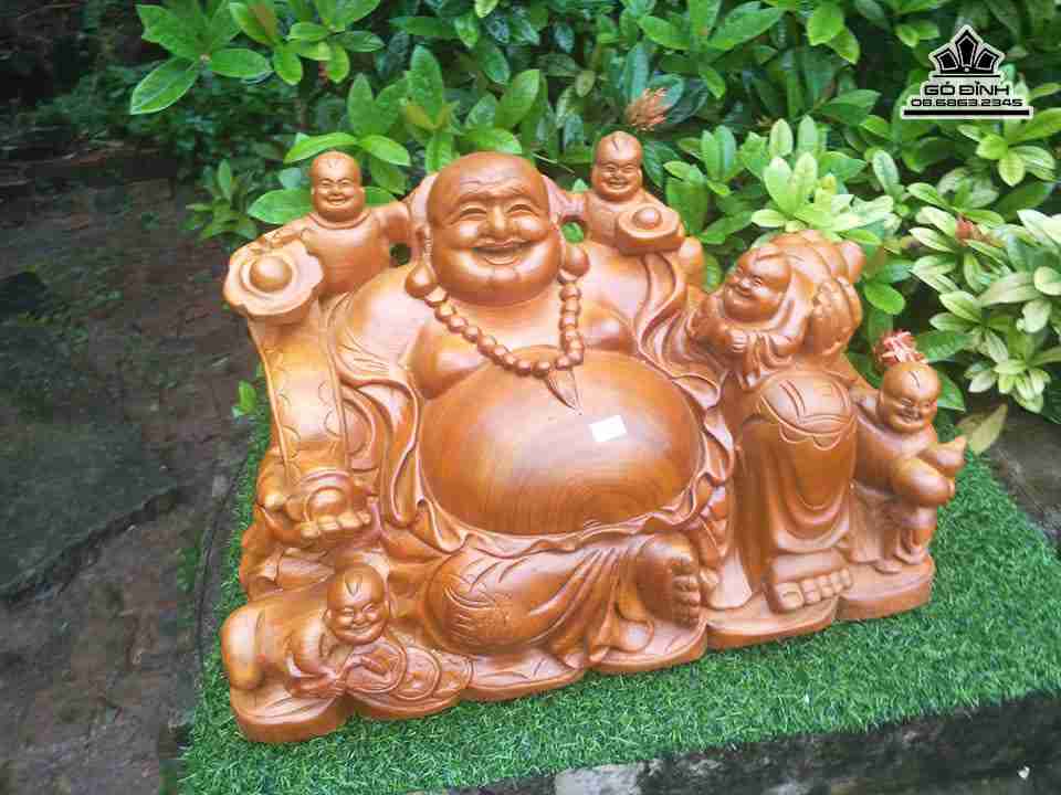 Phat-di-lac-va-ngu-phuc-go-xa-xi-cao-36-rong-50-day-27-cm