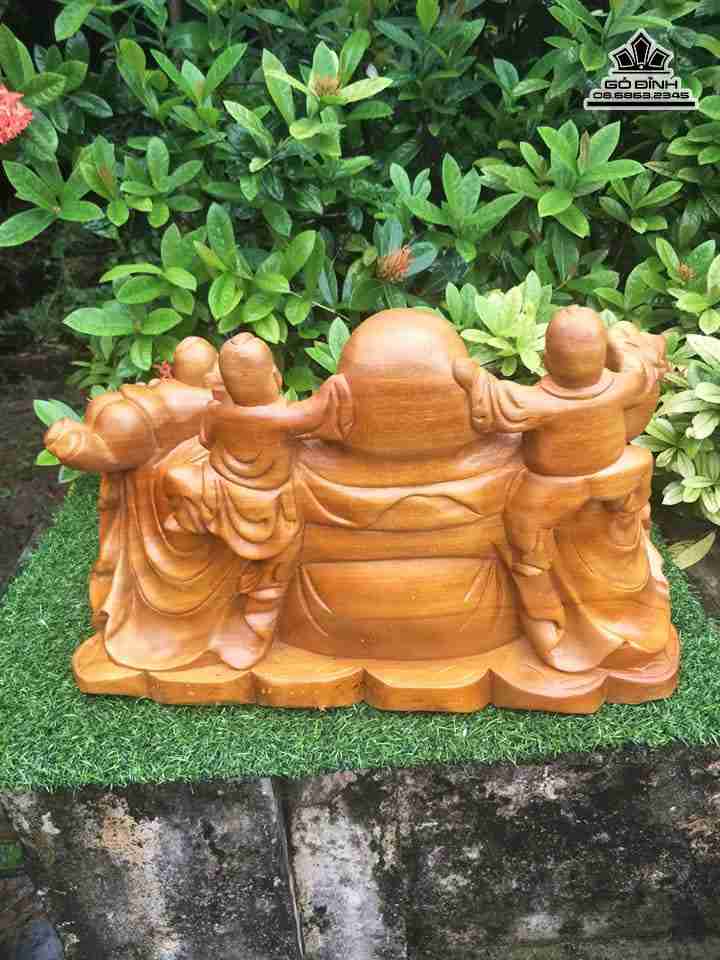 Phat-di-lac-va-ngu-phuc-go-xa-xi-cao-36-rong-50-day-27-cm