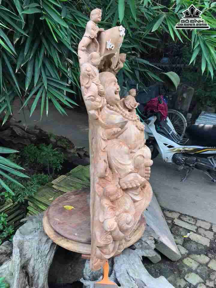 Phat-di-lac-ngoi-bao-tien-go-xa-xi-cao-99-rong-1m10-day-45-cm